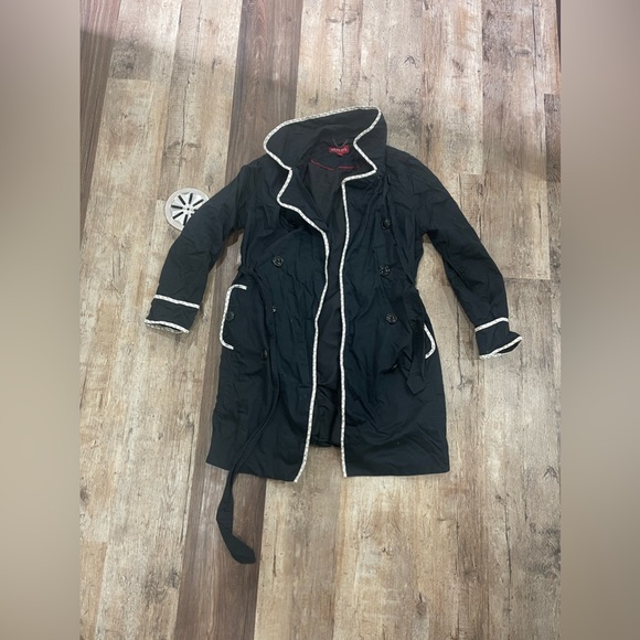 Black formal trench coat - Picture 2 of 2